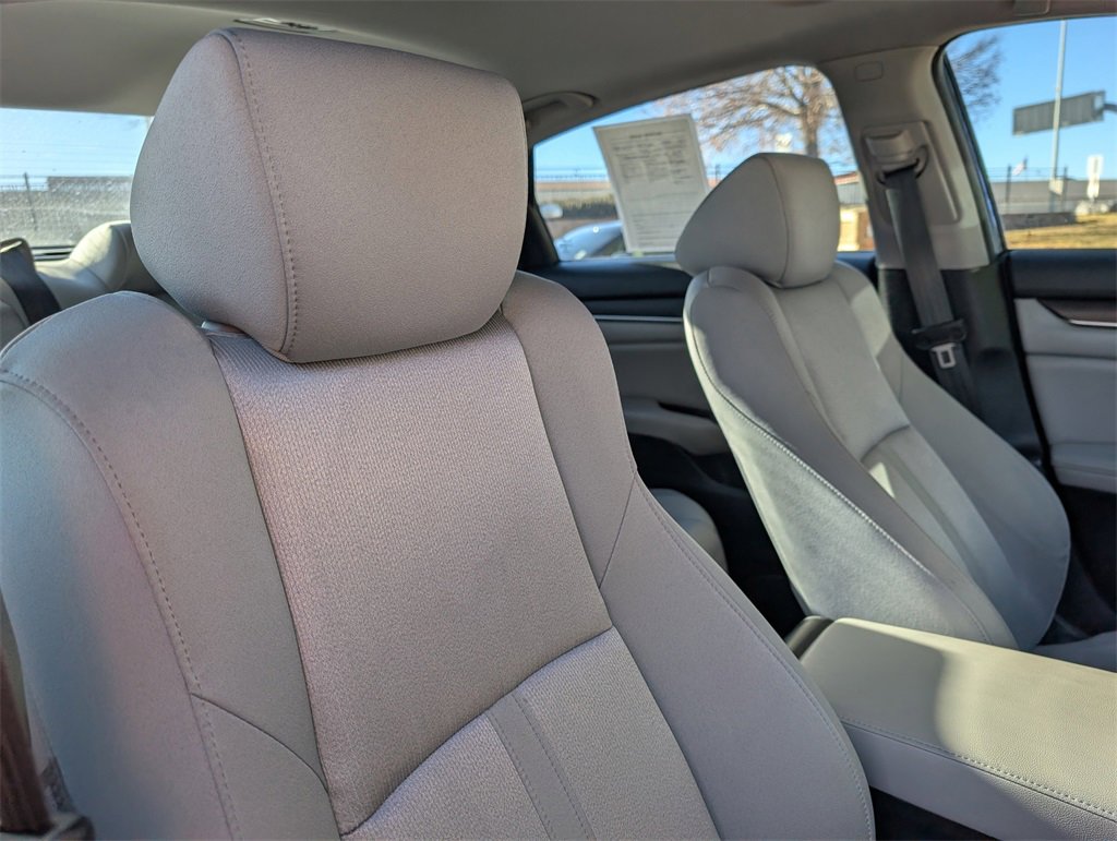 Used 2019 Honda Accord EX image 21