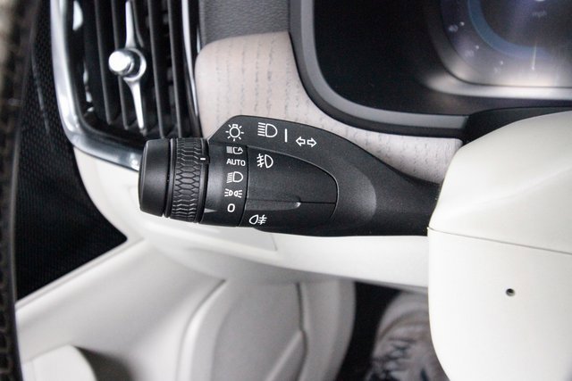 Certified 2023 Volvo S90 B6 Plus image 17