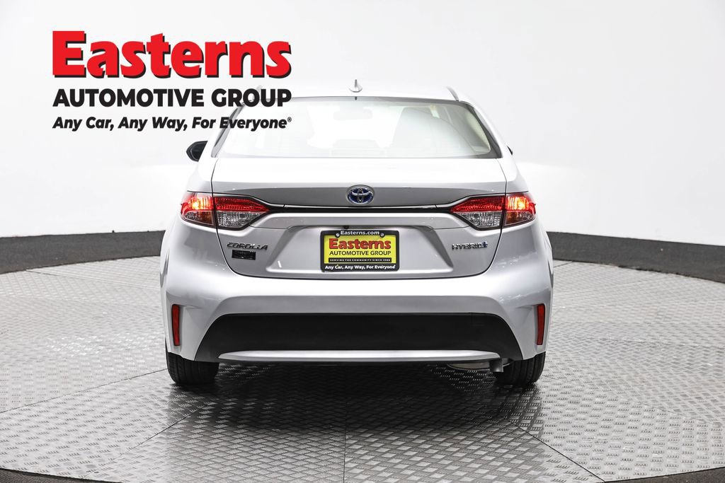 Used 2021 Toyota Corolla LE w/ Carpet Mat Package (TMS) image 6