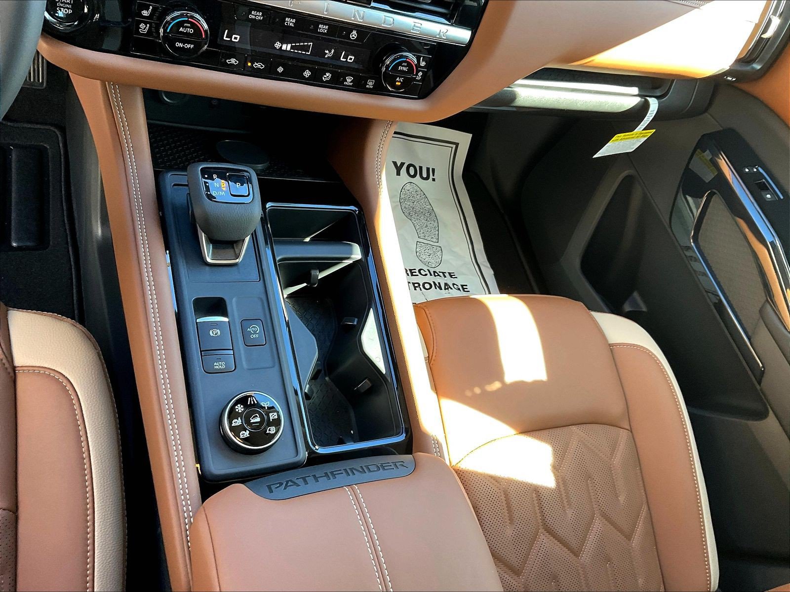 New 2026 Nissan Pathfinder Platinum w/ Accent Package AWD/4WD image 8