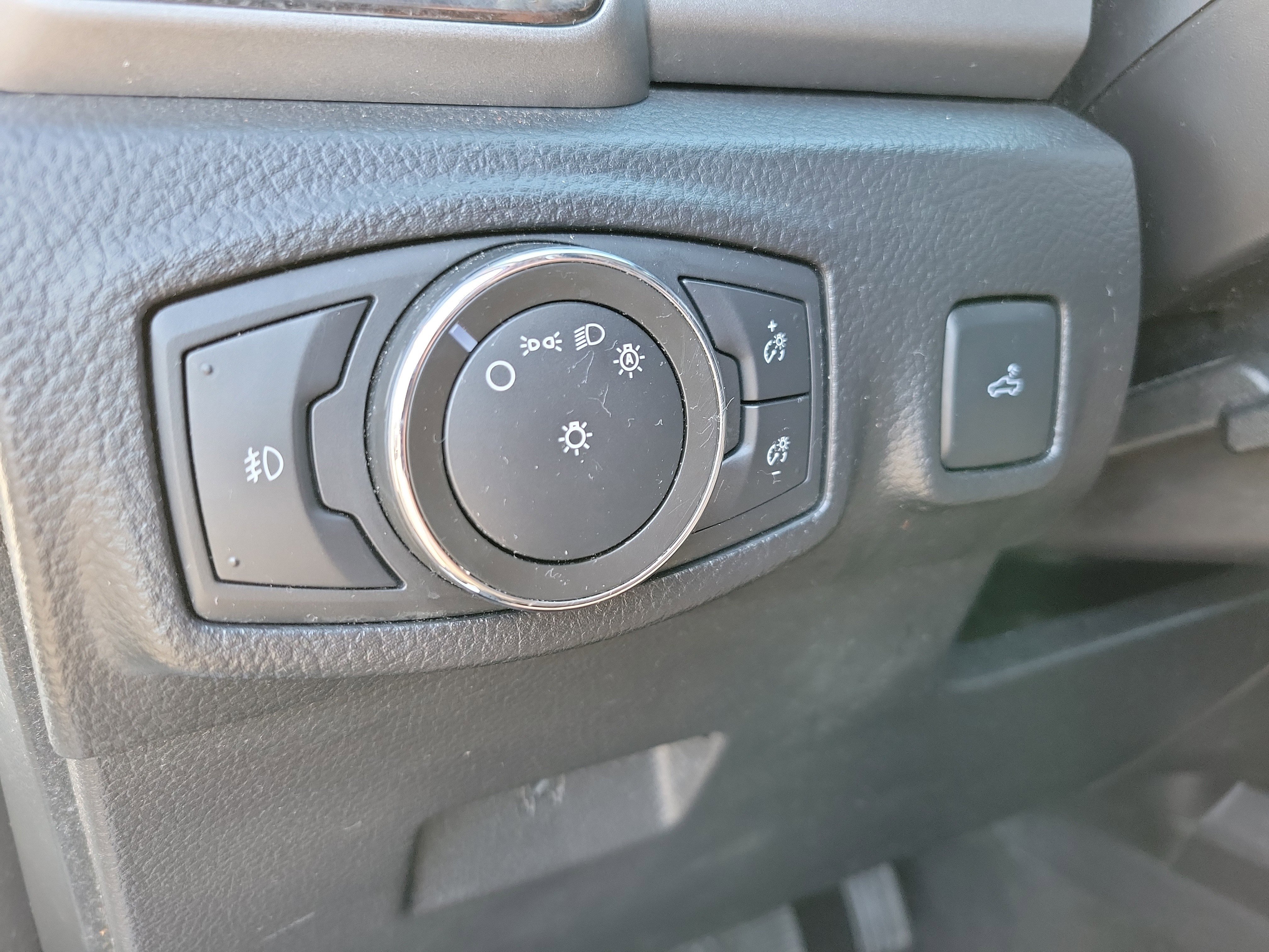 Used 2021 Ford Ranger XLT w/ Equipment Group 301A Mid image 17