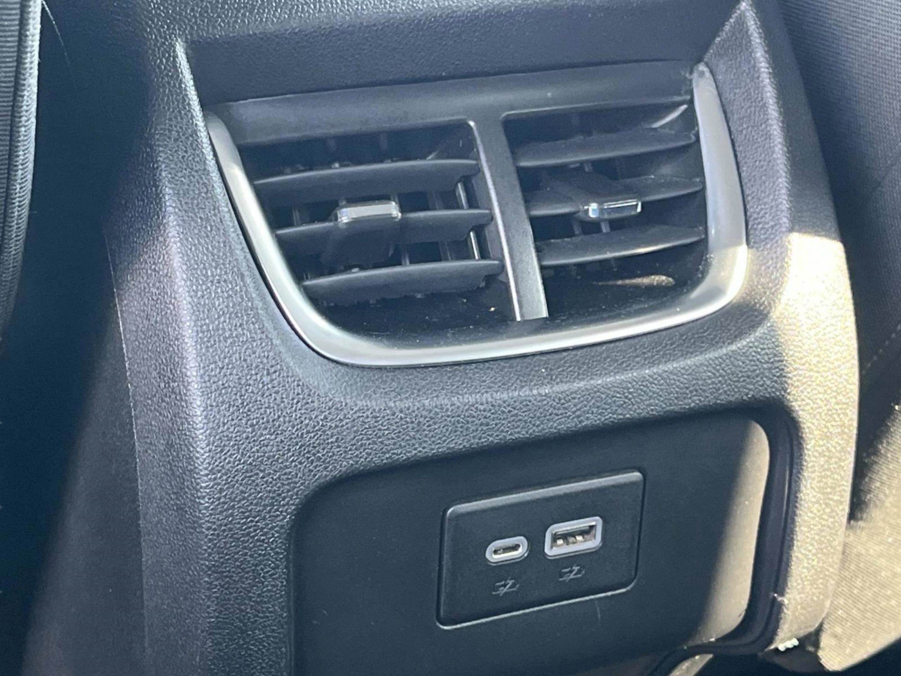 Used 2021 Chevrolet Blazer LT image 15