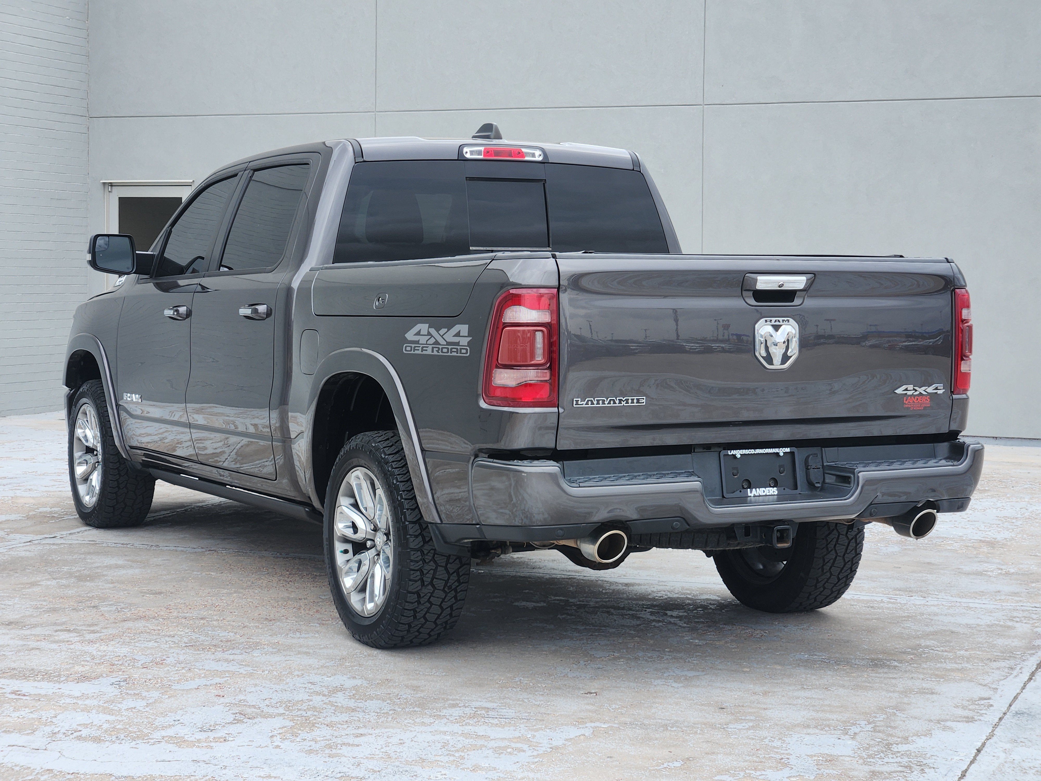 Used 2021 RAM 1500 Laramie w/ Laramie Southwest Edition AWD/4WD image 6