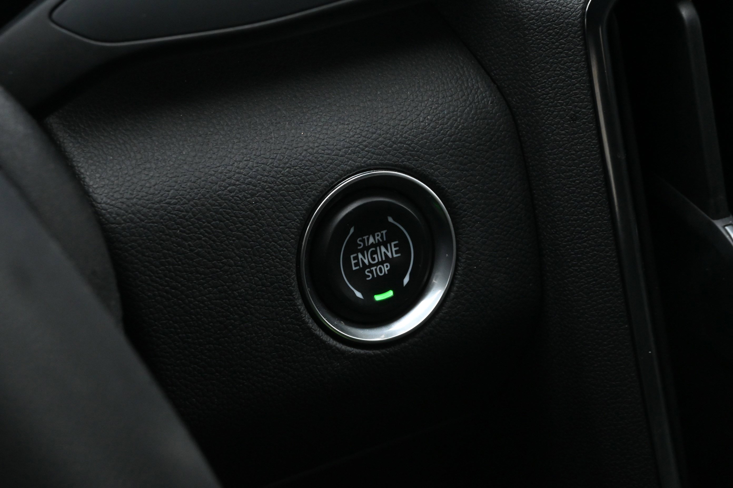 Used 2024 GMC Acadia AT4 w/ Luxury Package image 25