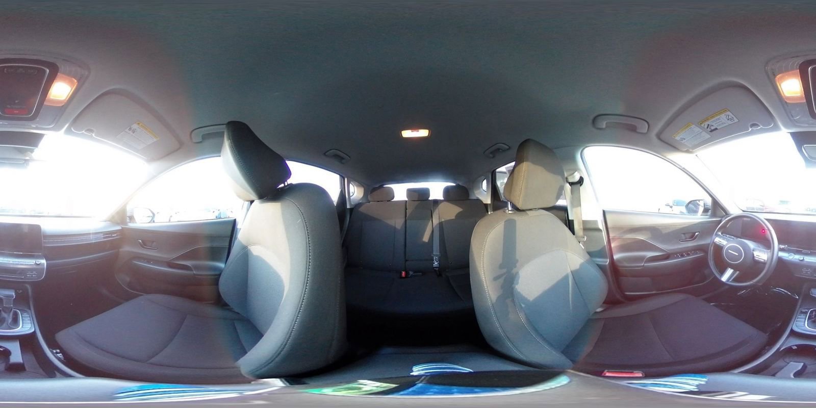 Used 2025 Hyundai Kona SEL image 42