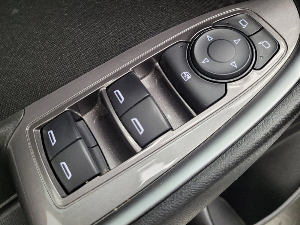 Used 2025 Chevrolet Malibu LS FWD image 27