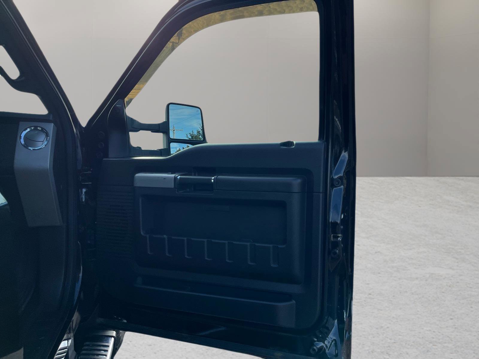 Used 2013 Ford F250 Lariat w/ Lariat Ultimate Pkg image 36