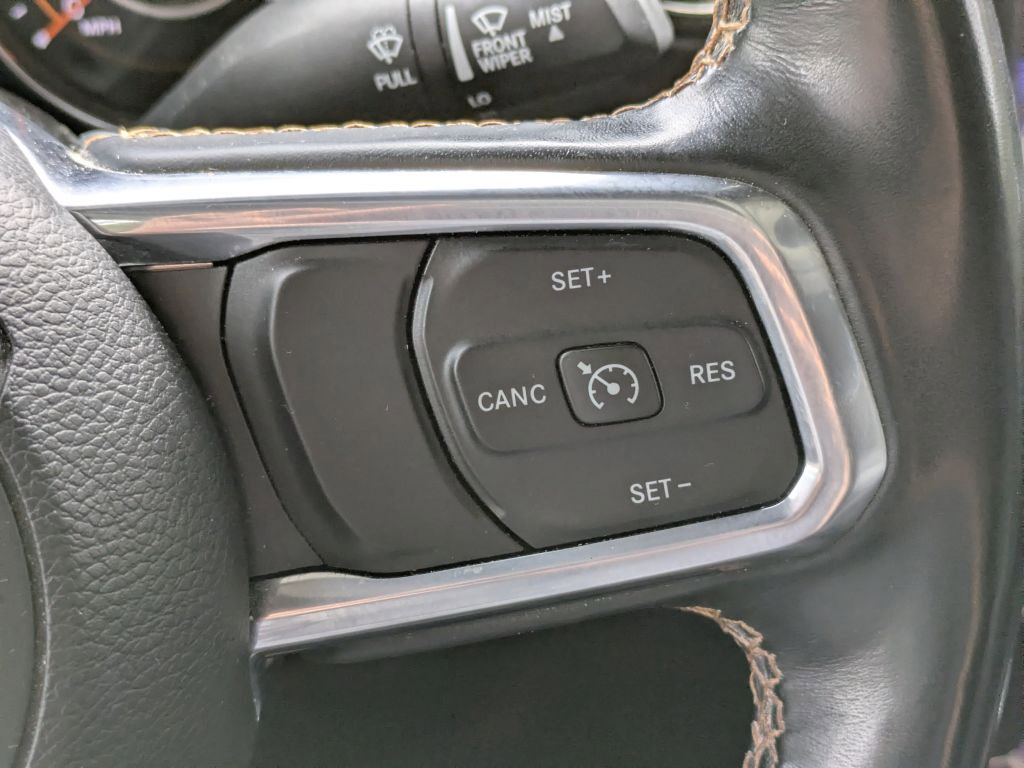 Used 2022 Jeep Gladiator Overland image 17