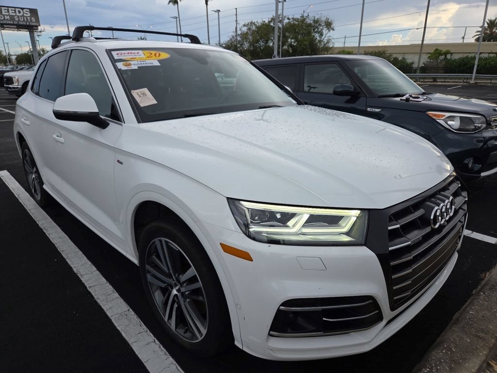Used 2020 Audi Q5 e Prestige AWD/4WD image 2
