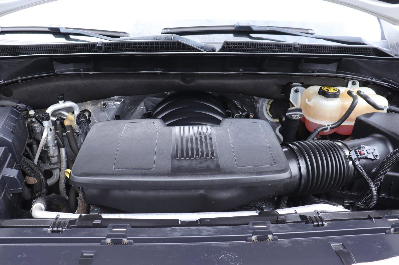 Used 2021 GMC Yukon Denali w/ Denali Premium Package image 39