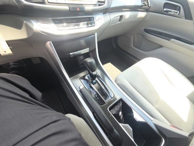 Used 2013 Honda Accord LX image 30