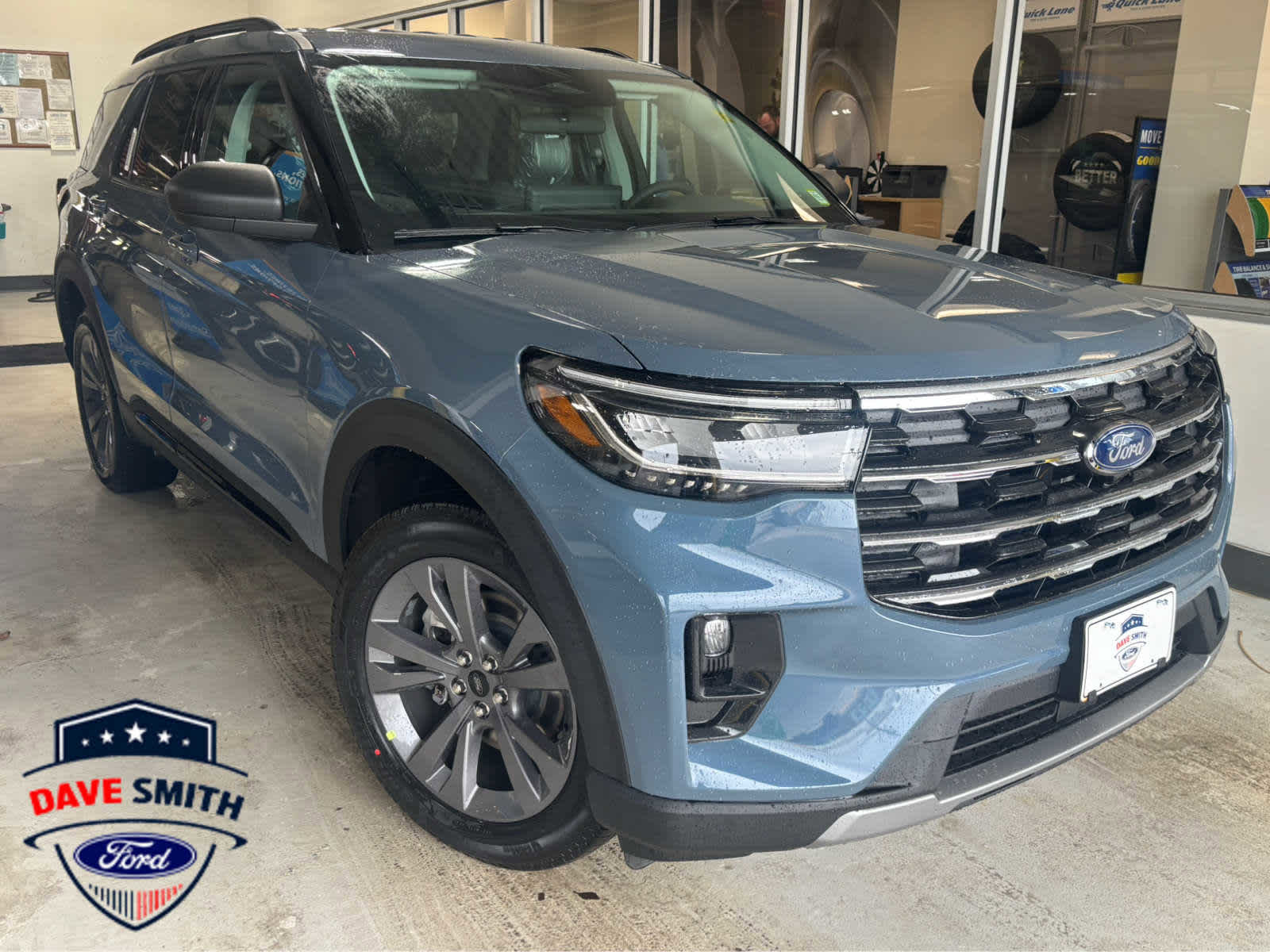 New 2026 Ford Explorer Active w/ Active Comfort Package image 2