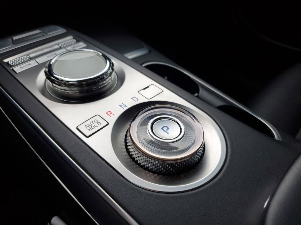 Used 2023 Genesis GV70 2.5T w/ Select Package image 29