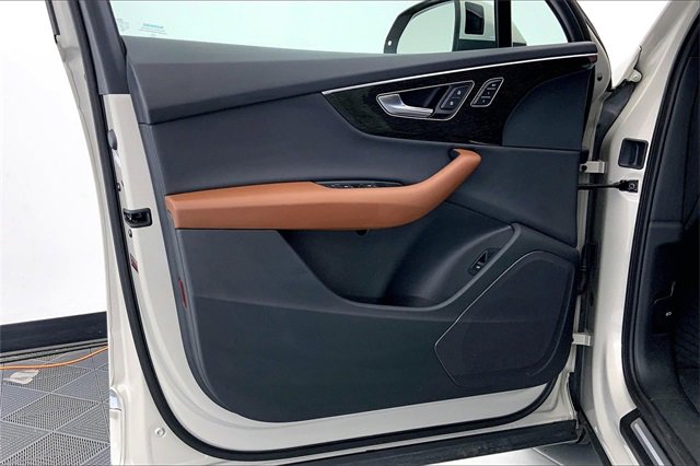 Certified 2023 Audi Q7 2.0T Premium w/ Convenience Package image 23