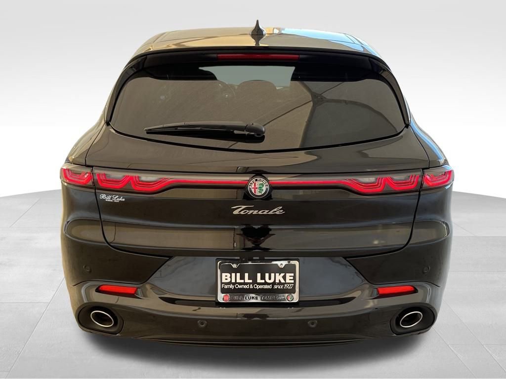 New 2024 Alfa Romeo Tonale Veloce image 7