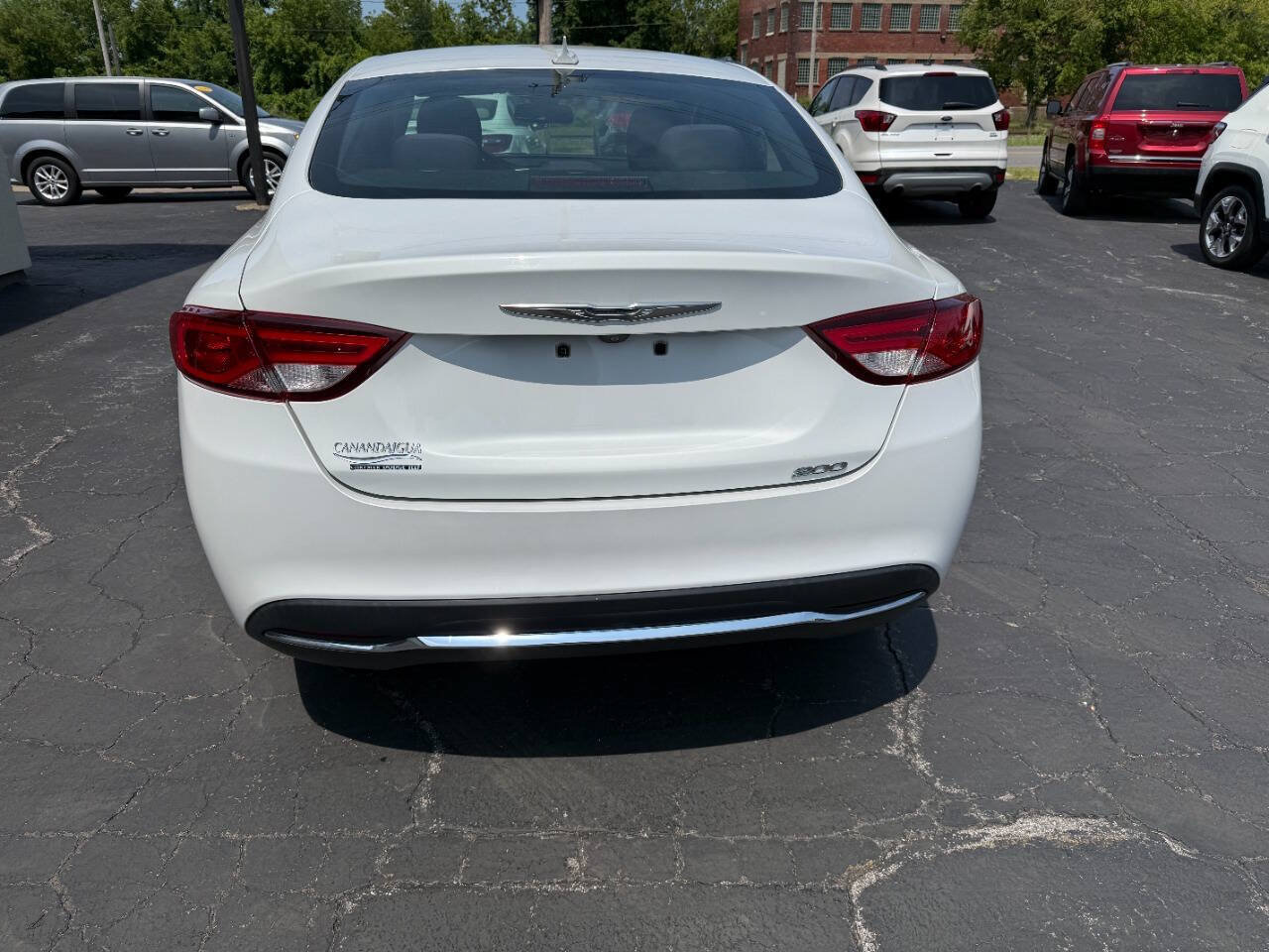 Used 2015 Chrysler 200 Limited w/ Convenience Group FWD image 5