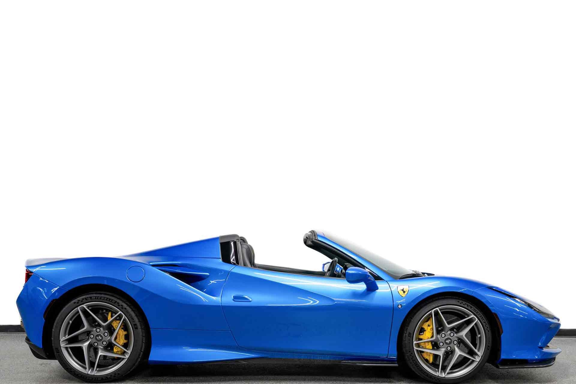 Used 2021 Ferrari F8 Tributo image 2