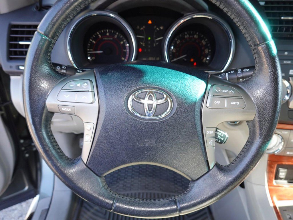 Used 2010 Toyota Highlander Limited image 13