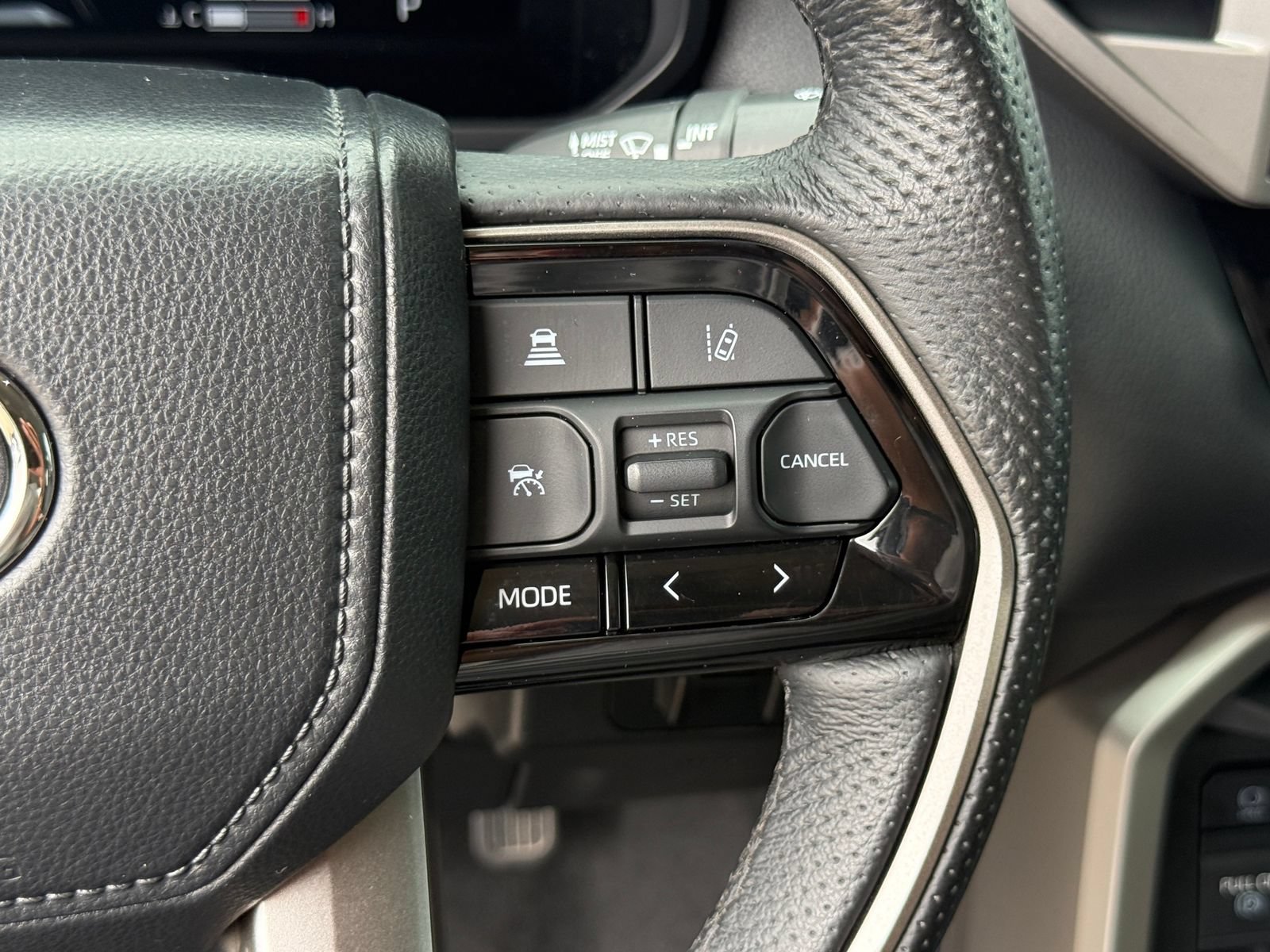 Used 2023 Toyota Tundra Limited AWD/4WD image 16