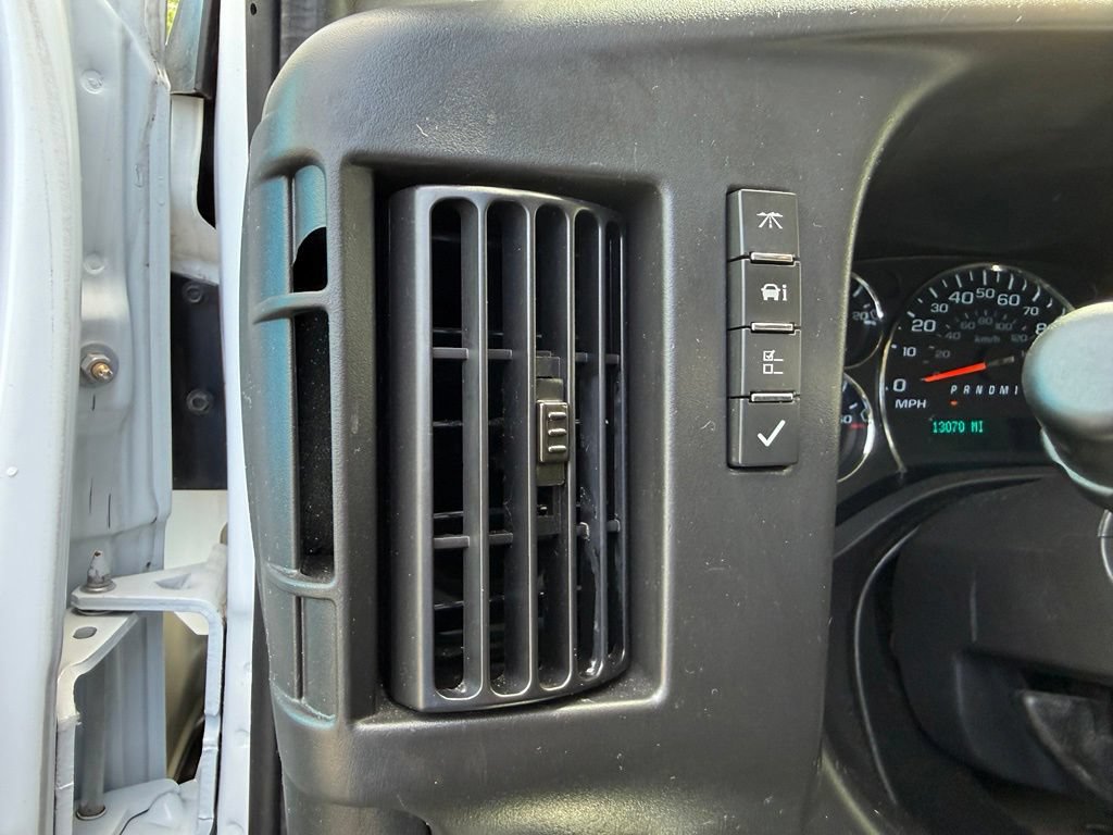 Used 2025 Chevrolet Express 2500 w/ Driver Convenience Package RWD image 13