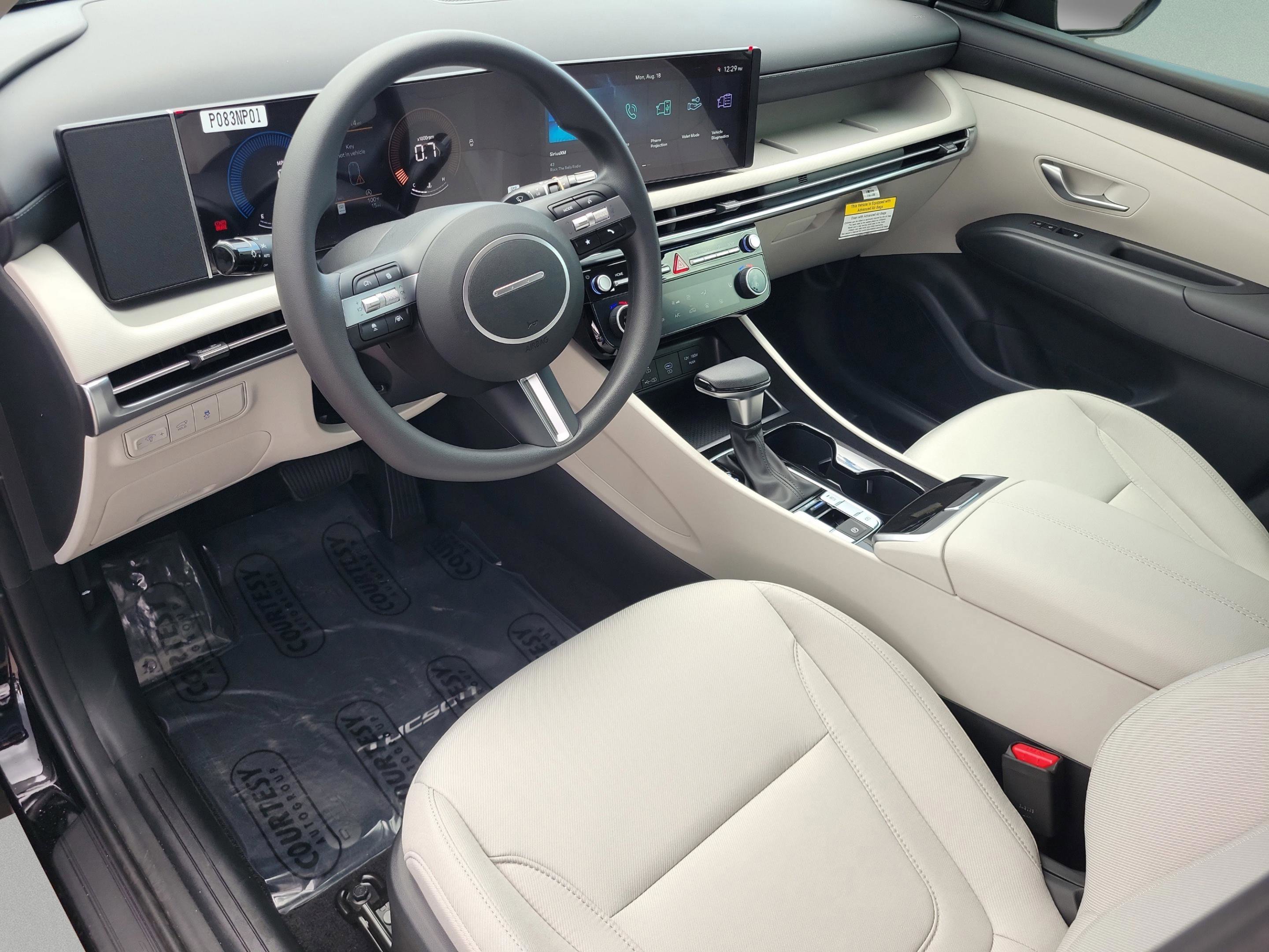 New 2026 Hyundai Tucson SEL image 17