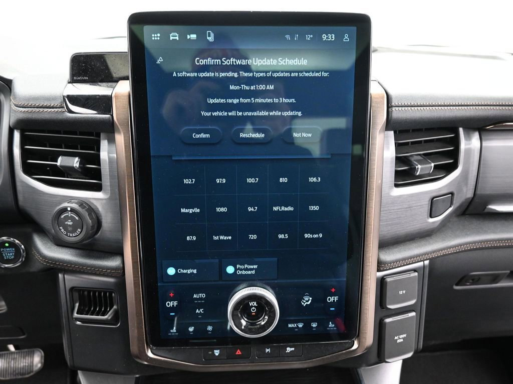 Used 2024 Ford F150 Lightning Lariat image 15