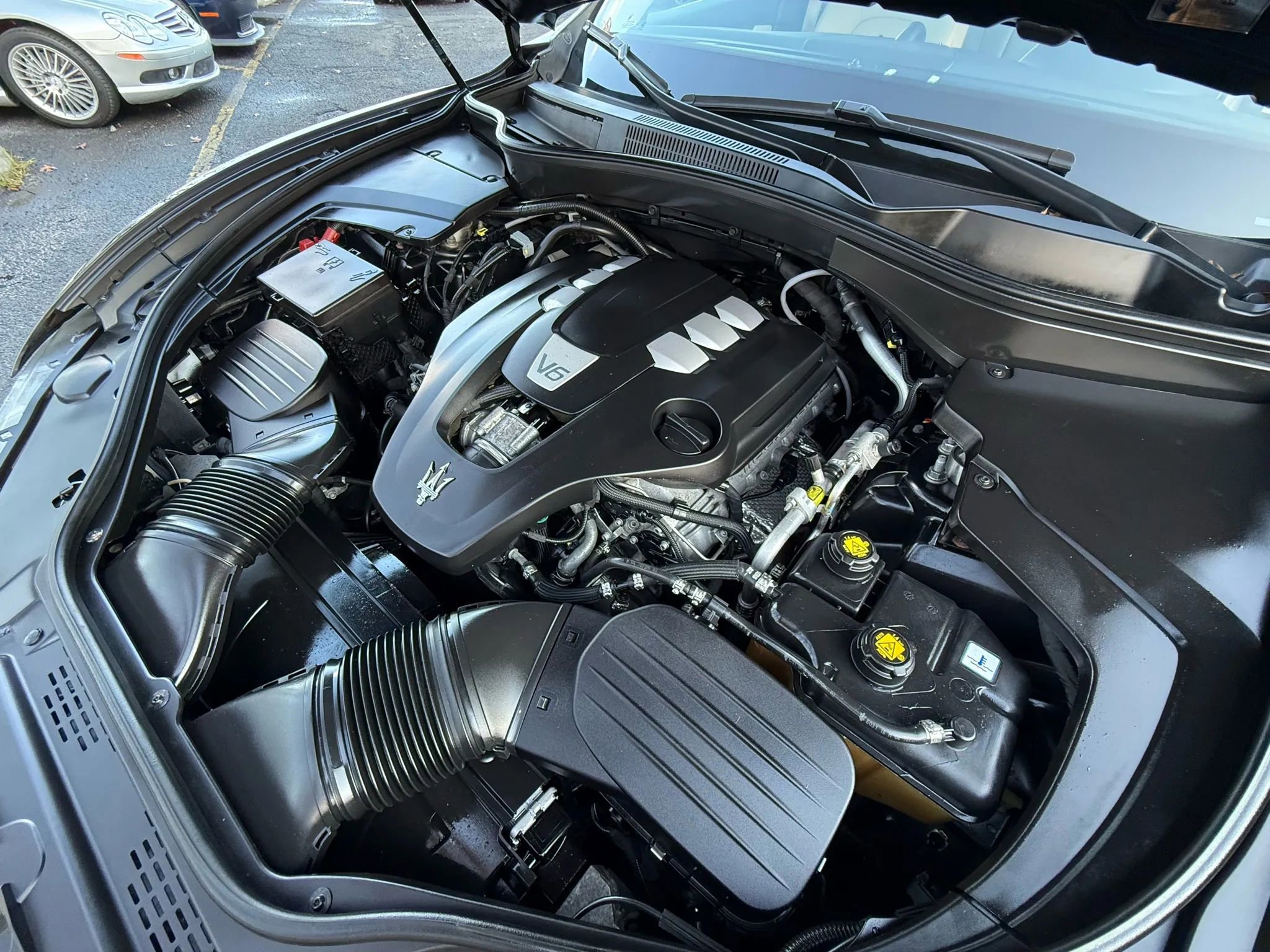 Used 2019 Maserati Levante GranLusso image 39