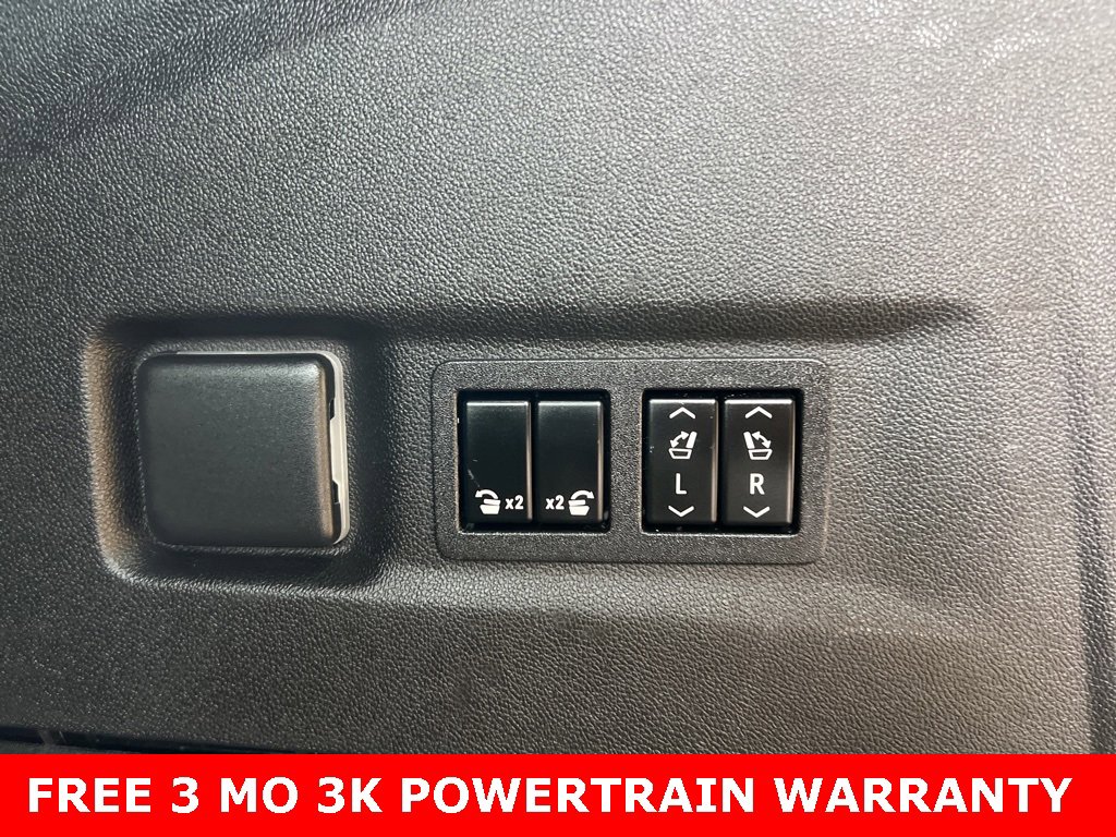 Used 2022 GMC Yukon XL SLT image 25