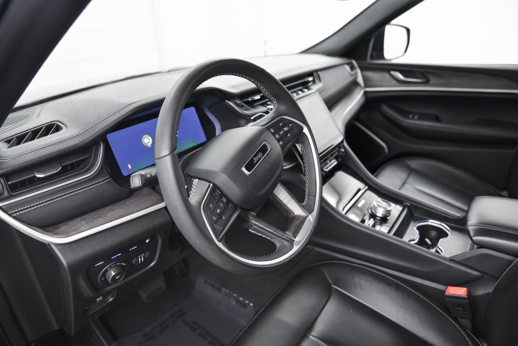 Used 2024 Jeep Grand Cherokee Limited 4xe image 17