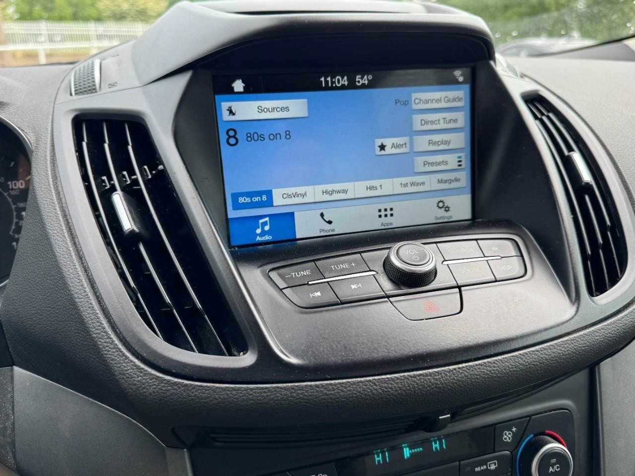 Used 2018 Ford Escape SEL w/ Ford Safe & Smart Package FWD image 19