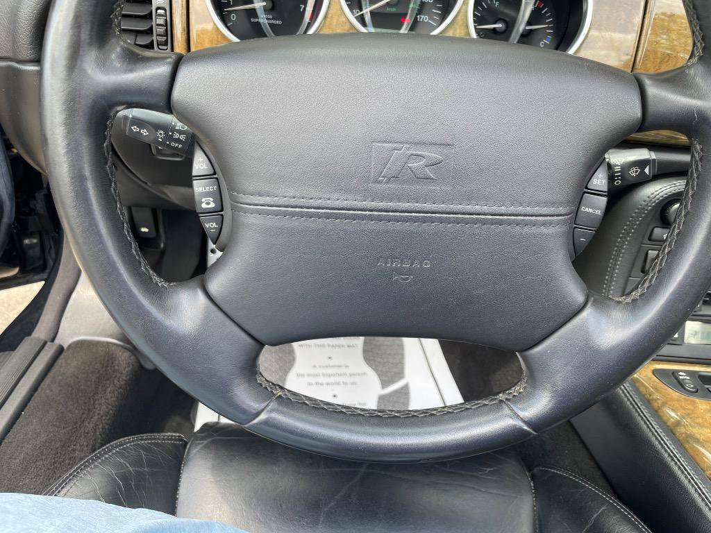 Used 2002 Jaguar XK8 Convertible RWD image 19