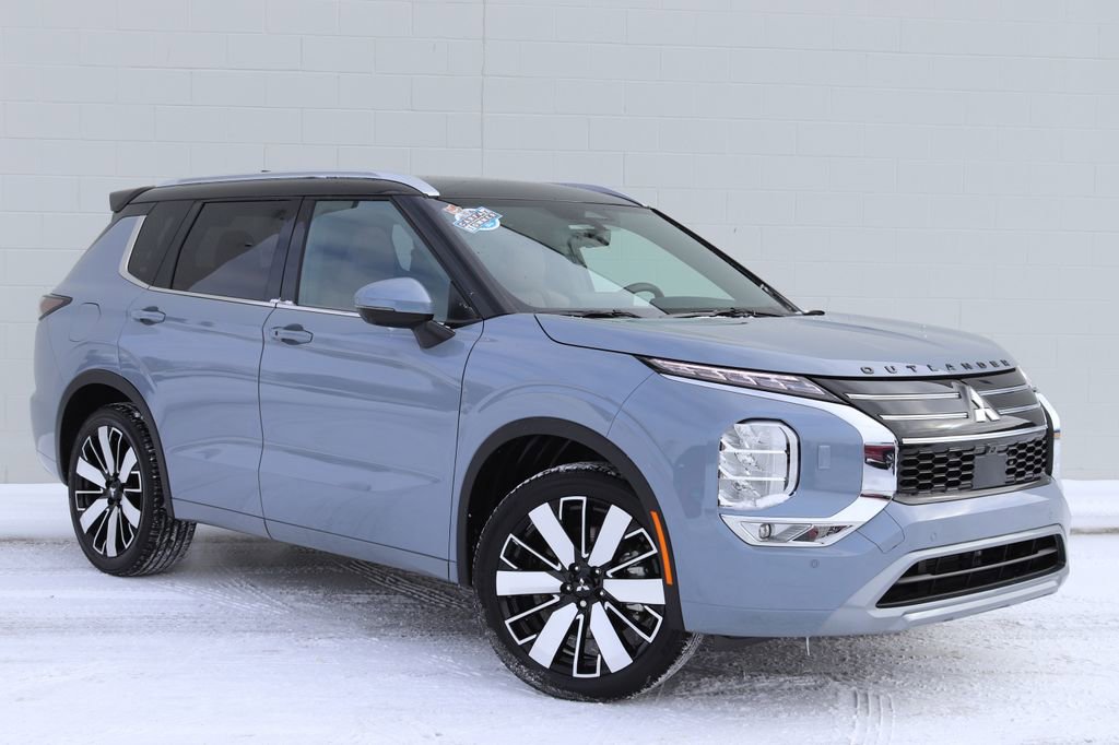 New 2026 Mitsubishi Outlander SEL image 1