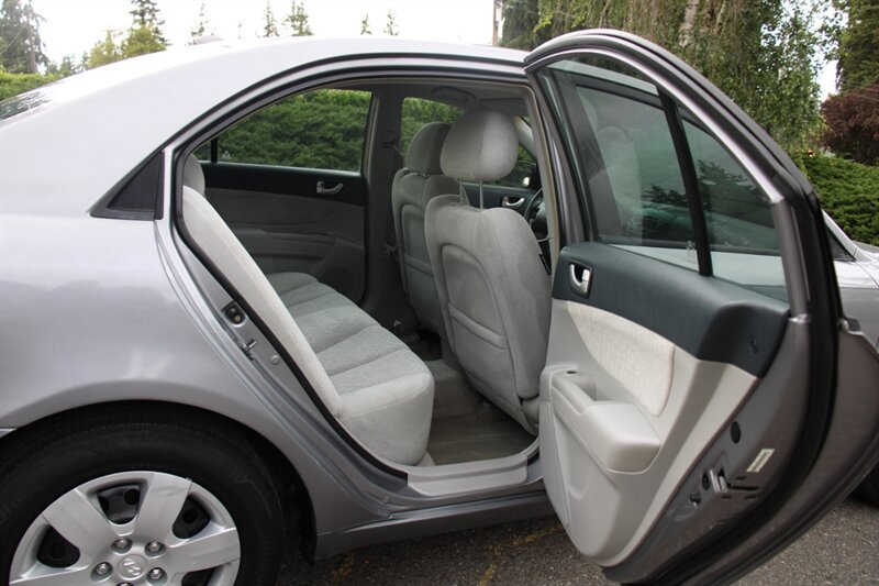 Used 2007 Hyundai Sonata GLS FWD image 6