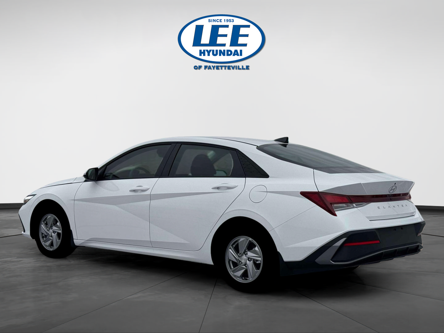 New 2026 Hyundai Elantra SE FWD image 8