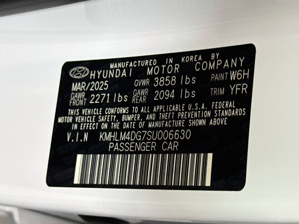 Certified 2025 Hyundai Elantra Sport FWD image 35