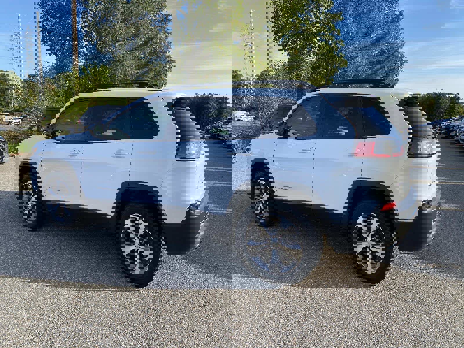 Certified 2022 Jeep Cherokee Limited image 7