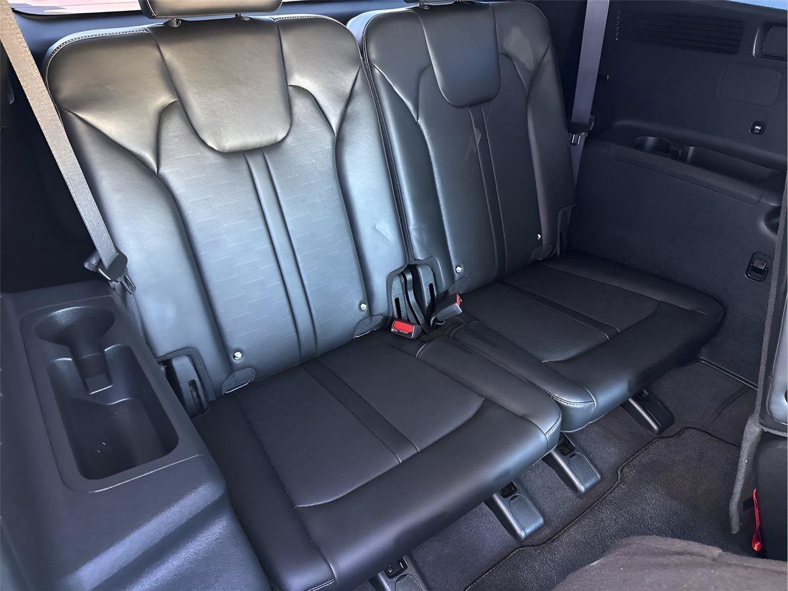 Used 2025 Kia Sorento EX w/ Panoramic Sunroof Package FWD image 25
