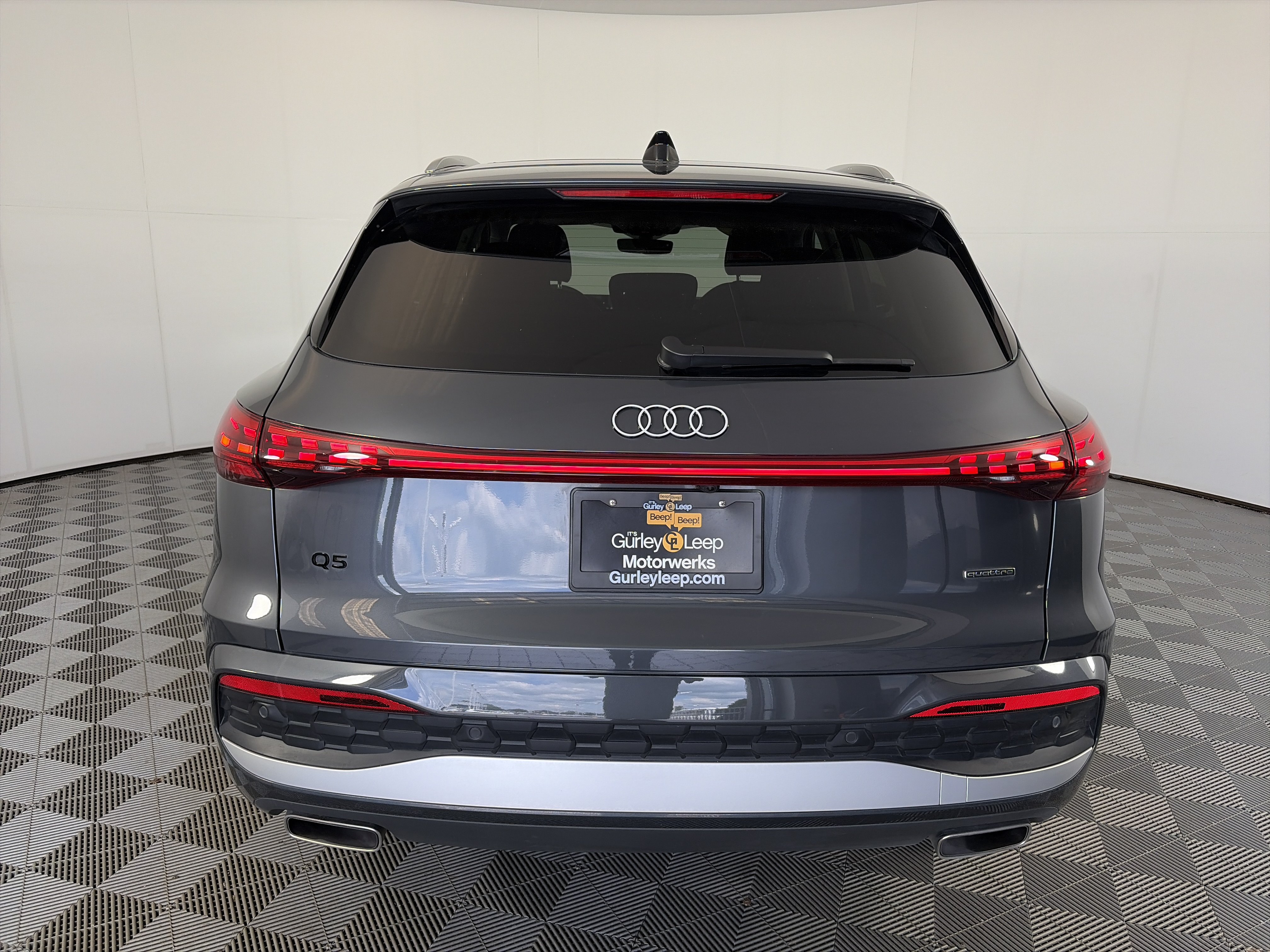 Used 2025 Audi Q5 Premium Plus w/ Premium Plus AWD/4WD image 9