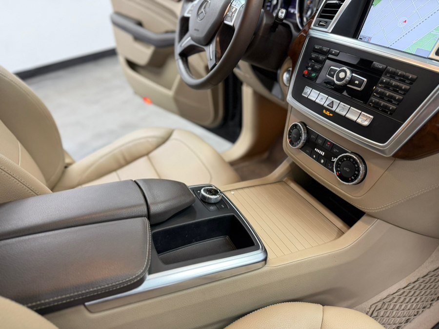 Used 2013 Mercedes-Benz ML 550 4MATIC image 50