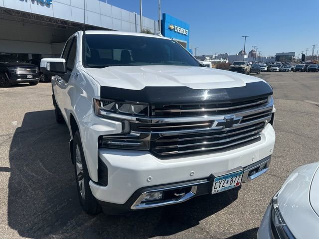Used 2019 Chevrolet Silverado 1500 High Country w/ Technology Package AWD/4WD image 4