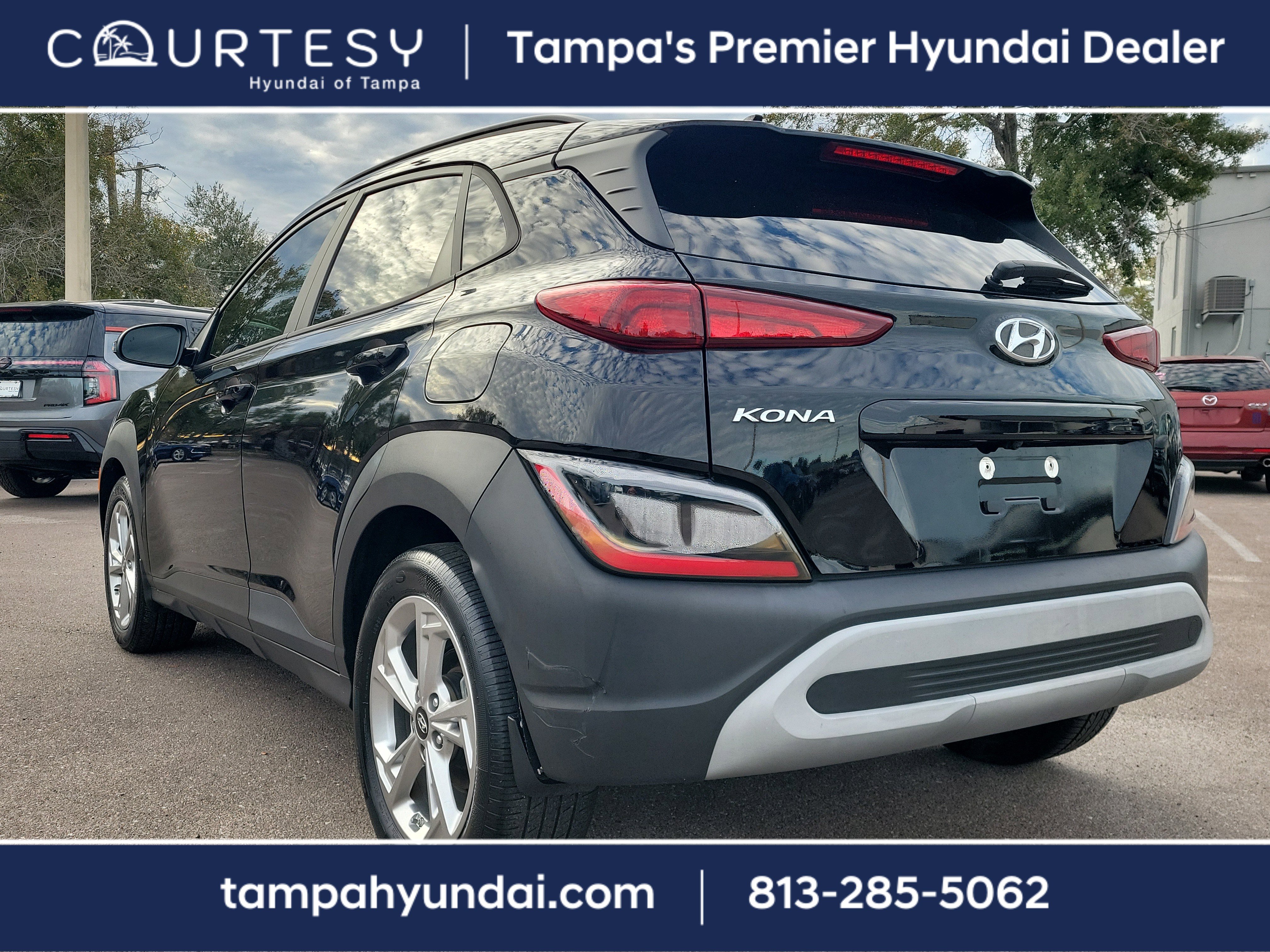 Used 2023 Hyundai Kona SEL image 4