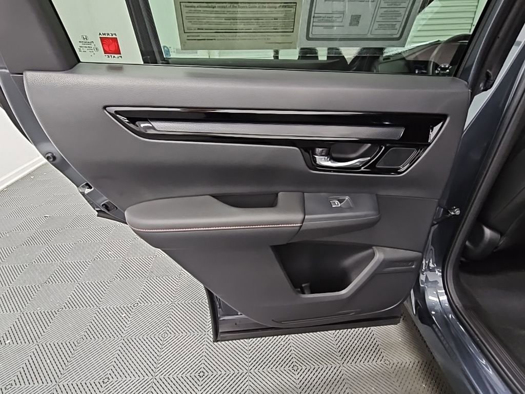 Used 2025 Honda CR-V Sport Touring image 36