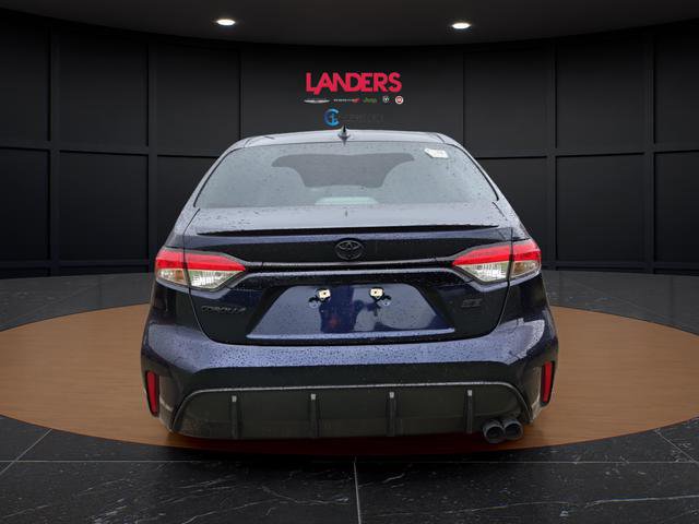 Used 2024 Toyota Corolla SE FWD image 2