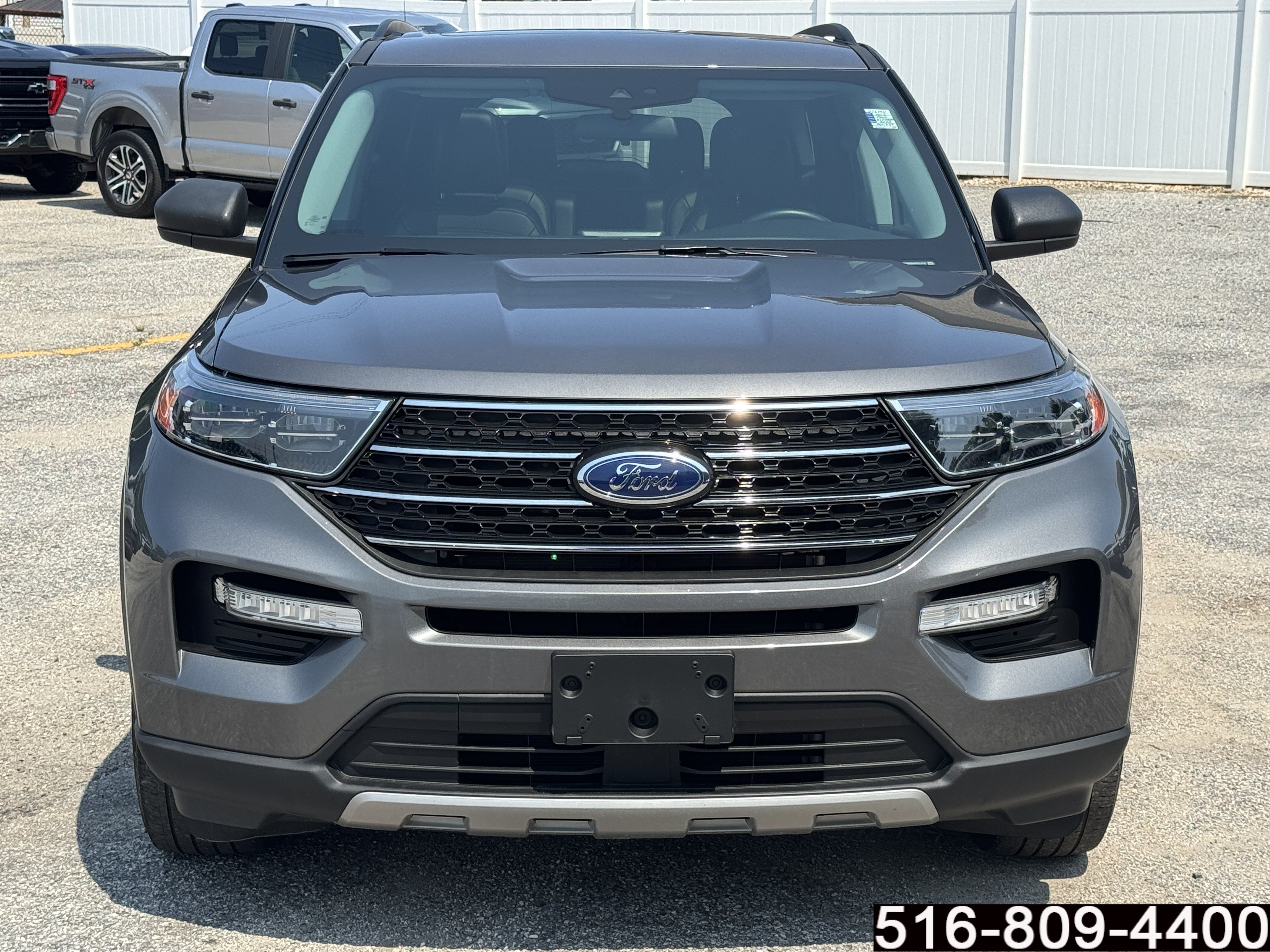 Used 2023 Ford Explorer XLT w/ Equipment Group 202A AWD/4WD image 2