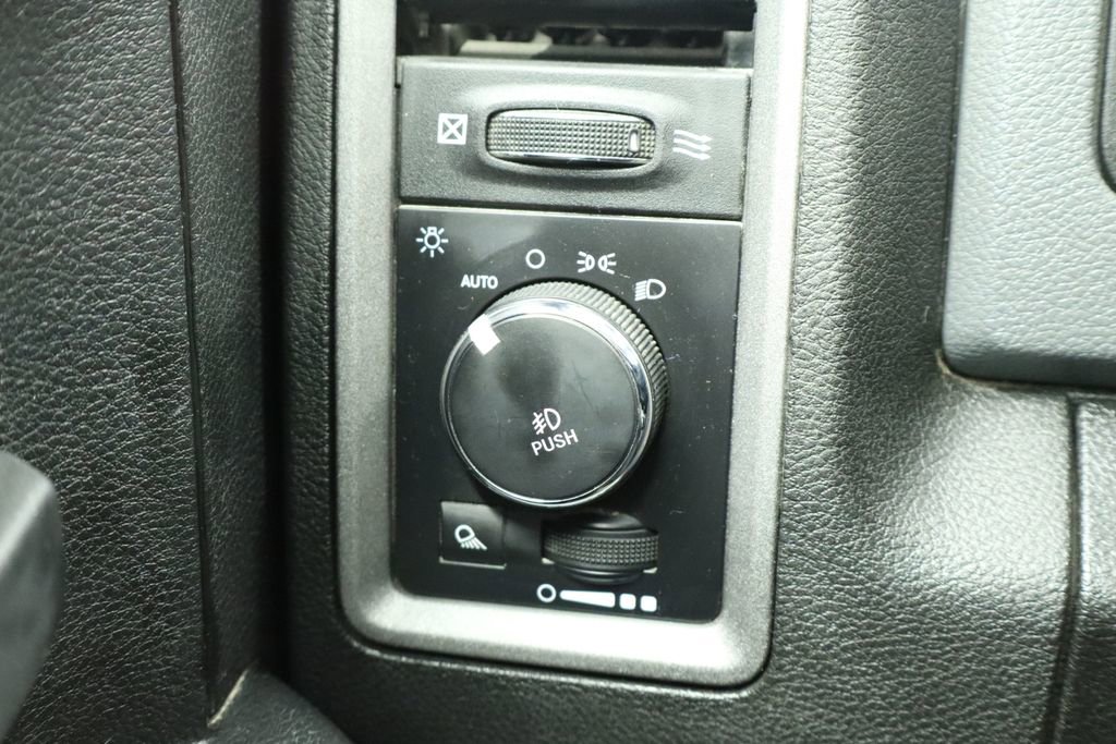 Used 2019 RAM 1500 Express w/ Express Value Package image 33