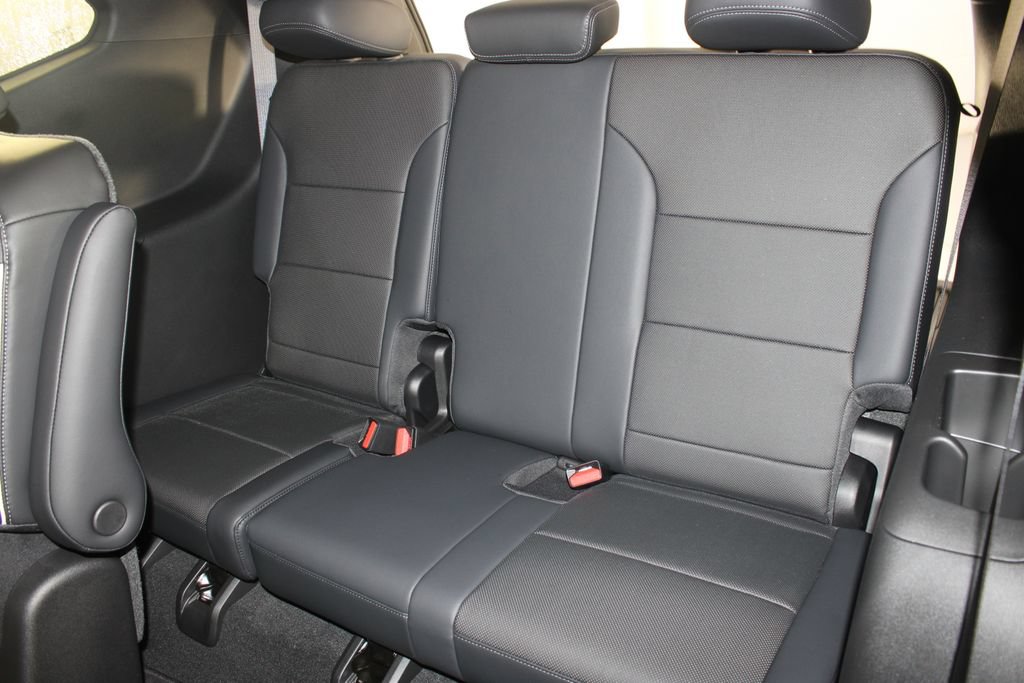New 2027 Buick Enclave Sport Touring FWD image 19