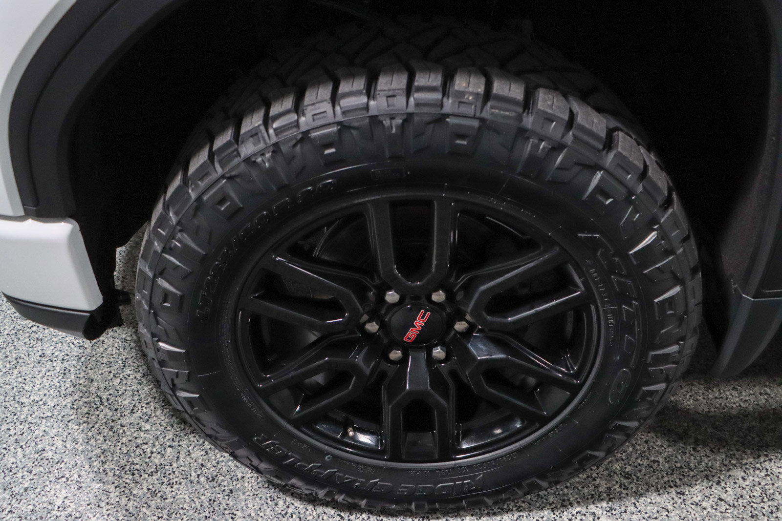 Used 2023 GMC Sierra 1500 Elevation AWD/4WD image 12