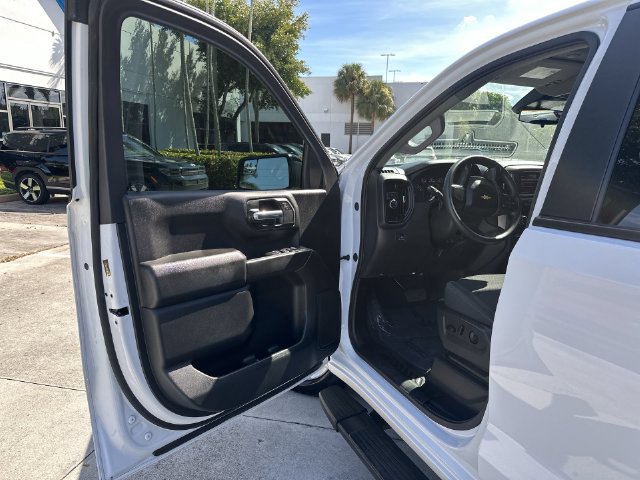 Used 2025 Chevrolet Silverado 1500 Custom RWD image 22