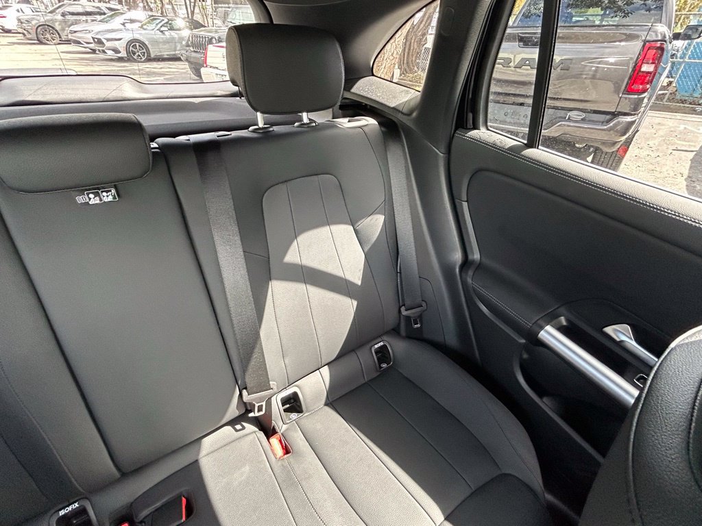 Used 2025 Mercedes-Benz GLA 250 4MATIC image 14