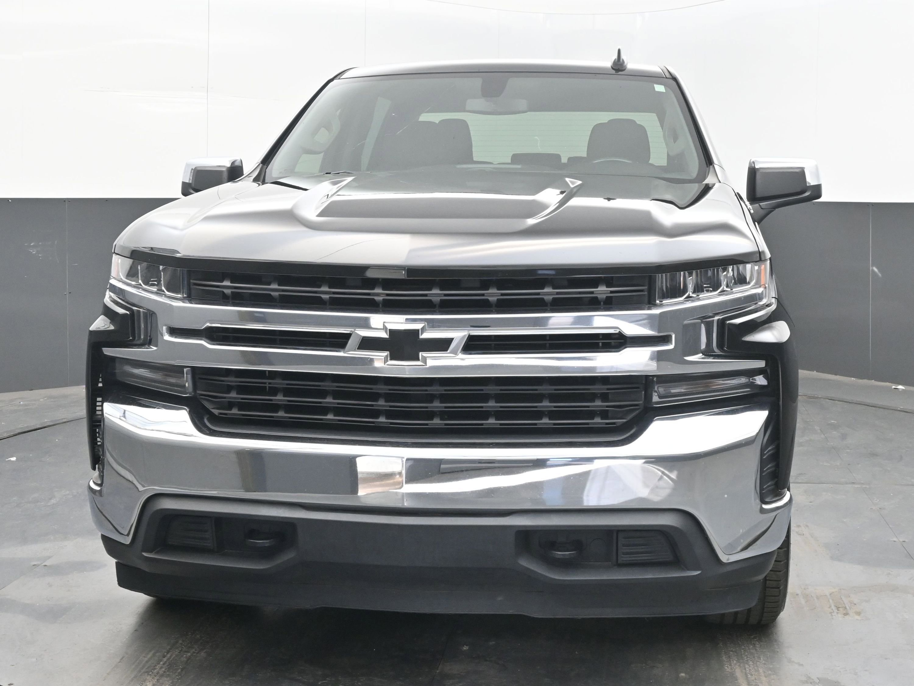 Used 2020 Chevrolet Silverado 1500 LT w/ Texas Edition image 3